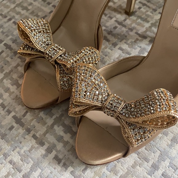 Valentino Crystal Bow Heels - Picture 5 of 7